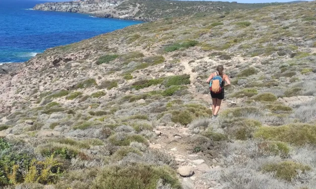 Grotta delle Sirene e Arco dei Baci
